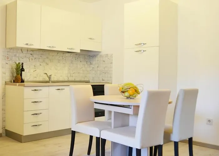 Apartments With A Parking Space Duce, Omis - 4799 아파트 *