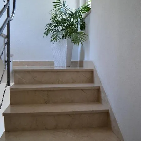 With A Parking Space Duce, Omis - 4799 Daire *