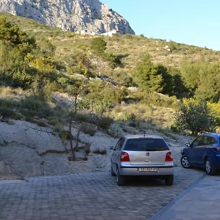 With A Parking Space Duce, Omis - 4799 Daire *