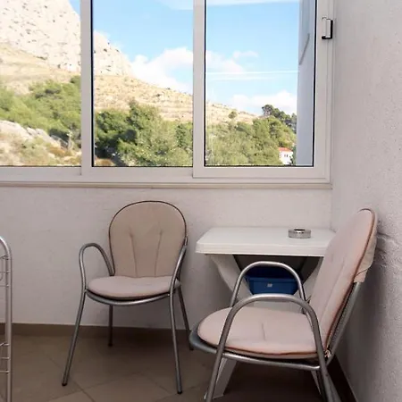 With A Parking Space Duce, Omis - 4799 Daire Duće