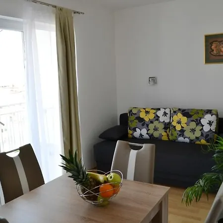 Апартаменты With A Parking Space Duce, Omis - 4799 *